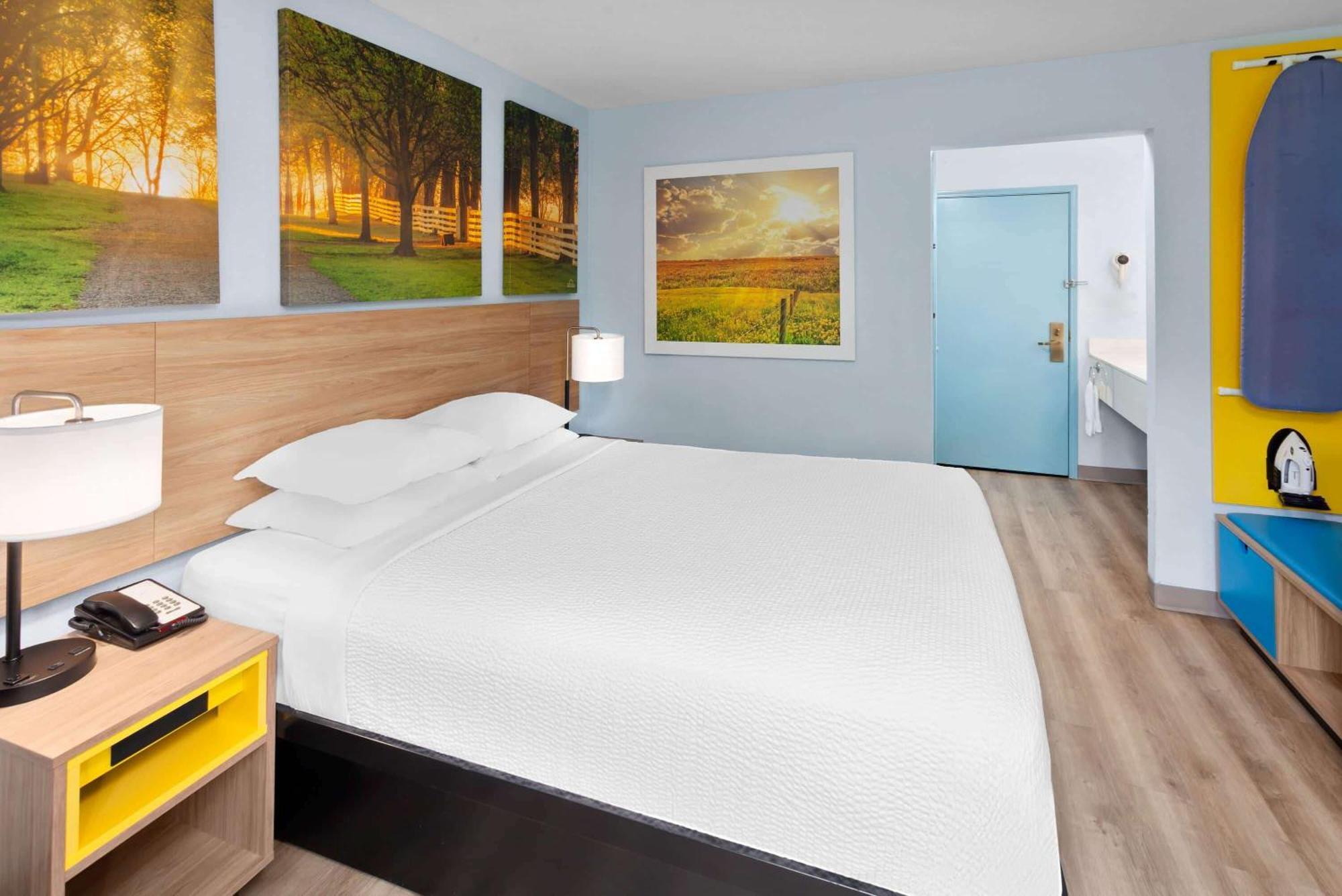 Days Inn & Suites By Wyndham Siler City Экстерьер фото